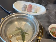 -鼎泰亨·海鲜牛肉餐厅(滨江店)