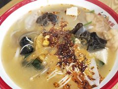 -小蛮椒麻辣烫·麻辣拌(青浦宝龙店)