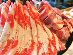 牛肉三重奏-煲宫猪肚鸡(晶品店)