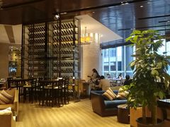 -浦东绿地铂骊酒店-POYA西餐厅(绿地东海岸国际广场店)
