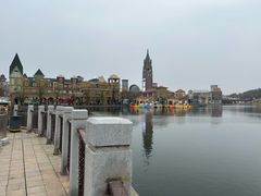 -王府井奥莱棋盘山小镇