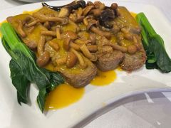 -景月阁空中食府(希尔顿酒店)