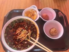 -伊穆祥牛肉面总店·清真