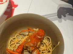 -肥肥虾庄·金牌油焖大虾(汉街SKP店)