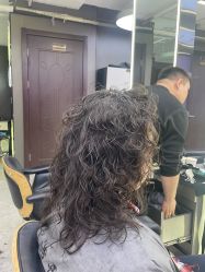 -藤野造型烫发染发