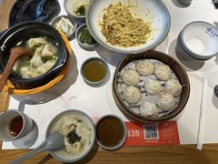 -馋三尺蟹粉小笼(人民广场店)