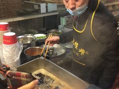 -黑色经典·长沙臭豆腐(粤华路店)