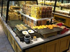 面包甜点陈列柜-超港·蛋糕面包(国购店)