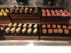 -济南香格里拉·咖啡泉自助餐厅