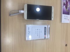 -华为授权体验店(华强北电子广场)