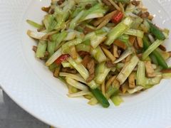 -新丁香海鲜酒店(银海商贸城店)