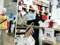 -优衣库(北京首开福茂宋家庄购物中心店)