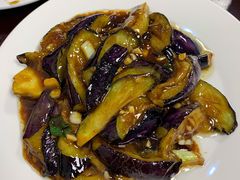 -余杨鸭鸭餐厅