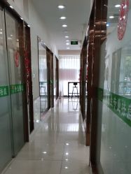 -苗医生专业祛痘·皮肤管理