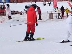 -济南卧虎山滑雪场