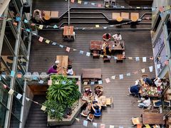 -ROAST coffee & eatery