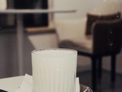 -露露家咖啡店