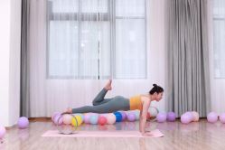 -亚太瑜伽普拉提学院