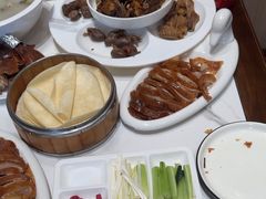 -梅利汴京烤鸭•开封豫菜地标店(东大街店)