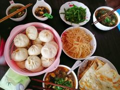 -鲸育宝宝月嫂(徐汇店)