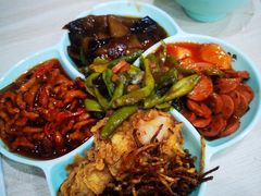 -晓宇盒饭(民安街店)