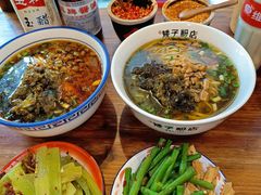 -矮子粉店1985·长沙米粉(湘春路店)