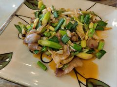 -鲁朗纳麦石锅鸡庄园