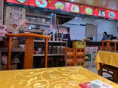 大堂-陈寔包子王·卤煮小肠·京味小吃(龙潭店)