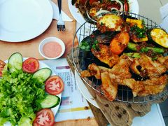 -Lanterns Vietnamese Restaurant