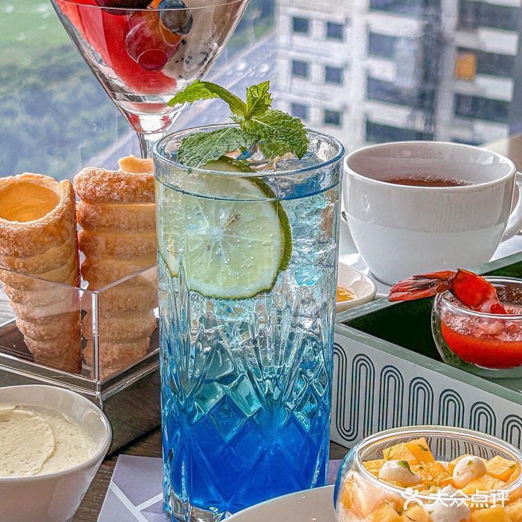 常熟的！！高空湖景下午茶真的绝美了… 