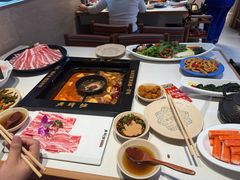 -老牌坊云南鱼豆花火锅(哈西万达店)