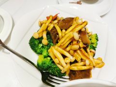 -香港茶餐厅文化体验馆(茶山镇店)