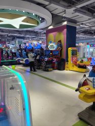 -利奥梦幻主题乐园(爱琴海购物公园店)