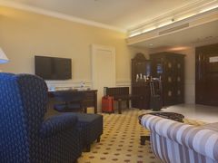 -深圳富苑皇冠假日套房酒店