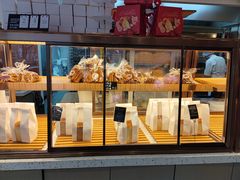 -Dough&Joe团憩(瑞虹天地月亮湾店)