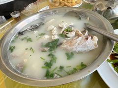 -雪湖煜辰鱼头老店(雪野湖店)