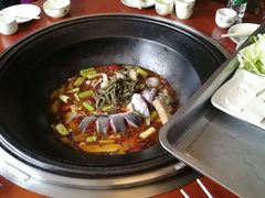-忆乡情铁锅炖鱼饭店(延庆店)