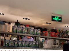 -新大咀港式茶餐厅(宝山万达店)