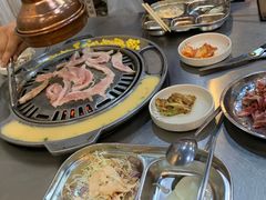 -元山烤肉店(假日广场店)
