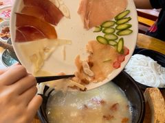 -桥香园过桥米线(国贸店)