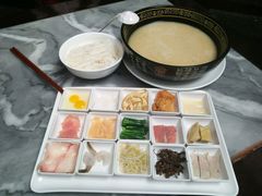 -蔼若春.传承三十年云南菜(金碧公园店)