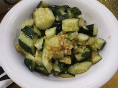 蒜茸拍黄瓜-缪氏川菜(丰盛町店)