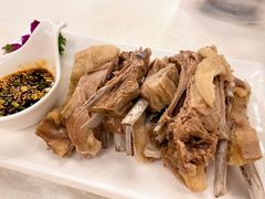 精品手扒肉-那达慕蒙古风味酒楼