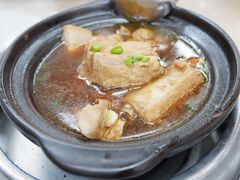 正宗空煲肉骨茶-新峰肉骨茶