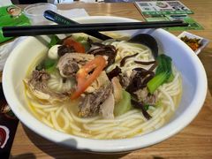 -蒙自源米线大王(花园城商场店)