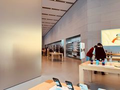 -Apple零售店(华贸购物中心店)