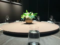-左庭右院鲜牛肉火锅黑金店(陆家嘴中心店)