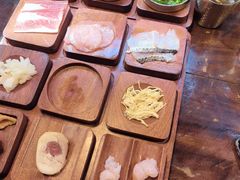 -银米·云南传统过桥米线(双廊黑金冠店)