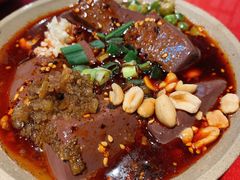 -谢老五跷脚牛肉·非遗传承店