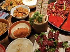 -萍姐火锅·公路夜市(武汉首店)